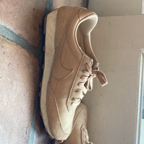 Tan Nike Daybreak Sneakers - Picture 5 of 5